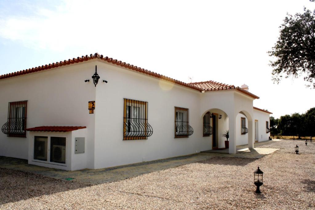 Monte Do Cuca Vendégház Mora Kültér fotó